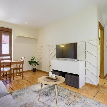 Casona 44 - Apartamento Para 2 Con Wifi, Ac Y Patio Exterior Алькала-де-Енарес Екстер'єр фото