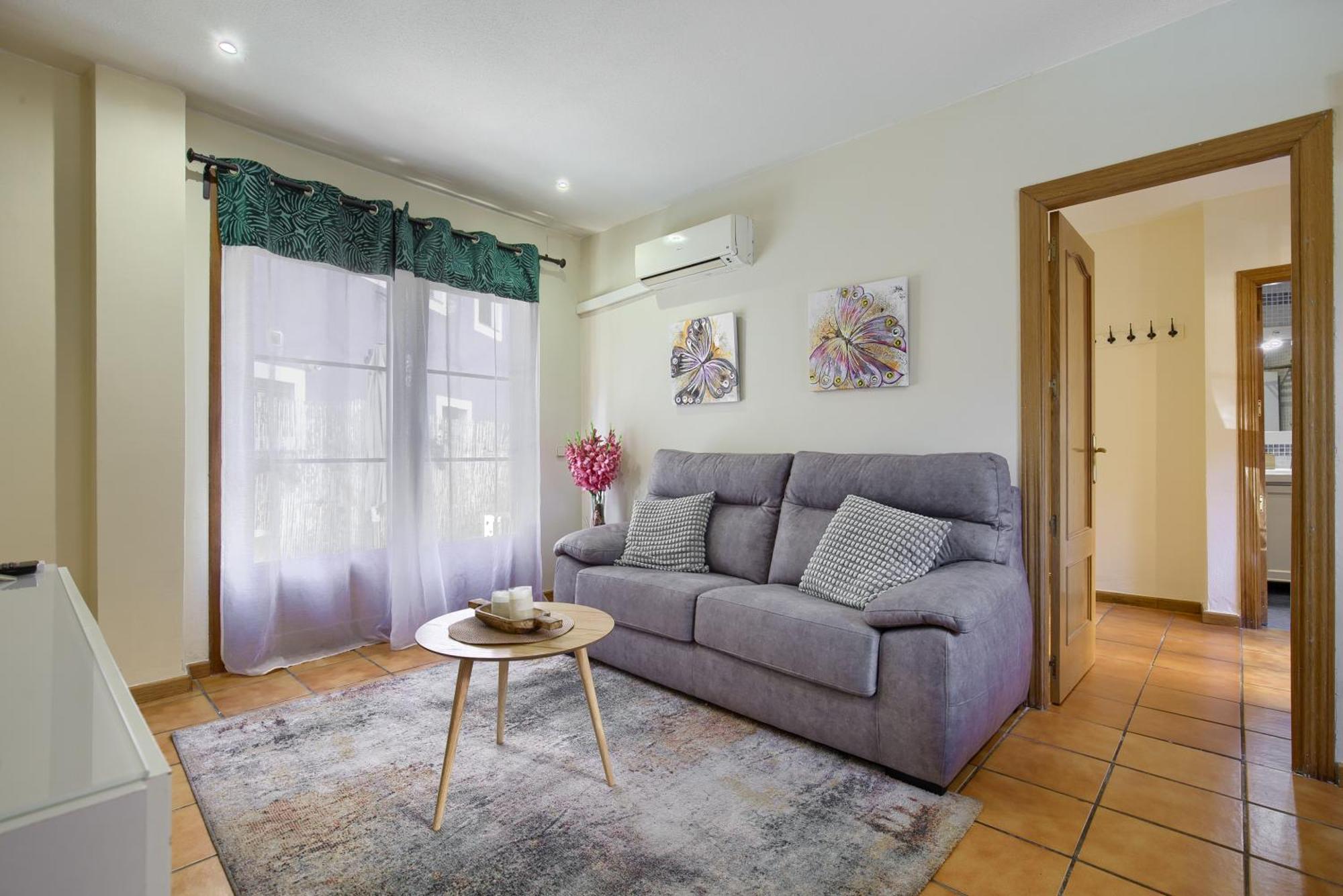 Casona 44 - Apartamento Para 2 Con Wifi, Ac Y Patio Exterior Алькала-де-Енарес Екстер'єр фото
