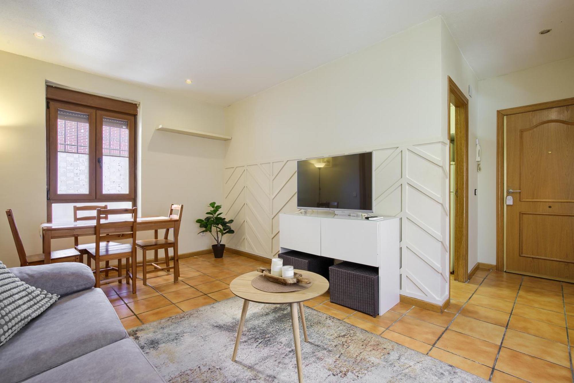 Casona 44 - Apartamento Para 2 Con Wifi, Ac Y Patio Exterior Алькала-де-Енарес Екстер'єр фото
